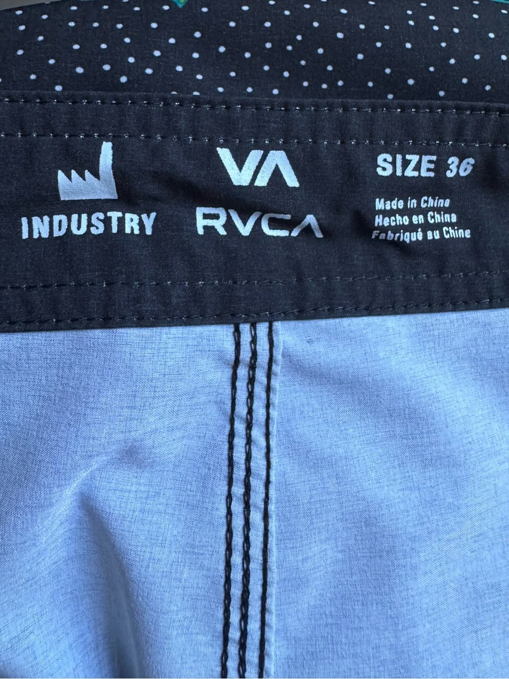 RVCA Black Floral Dot Boardshorts with Zipper Fly - 36